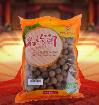 新閩融小核桂圓產(chǎn)自福建莆田500g每袋，采用優(yōu)質(zhì)綠色的原產(chǎn)地，精心選材，每一顆都經(jīng)過精心挑選，健康美味，值得選擇。美味可口，果肉飽滿，口感香濃，上等桂圓，美味享受，甘甜口味，愛不離口。本產(chǎn)品有著嚴(yán)格的把關(guān)，精致的包裝，獨(dú)特的工藝，方便簡潔，更加方便您的攜帶。